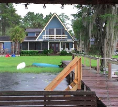 Hampton Lake Bed And Breakfast สตาร์ค ภายนอก รูปภาพ